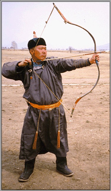 Mongolian composite bow at full draw